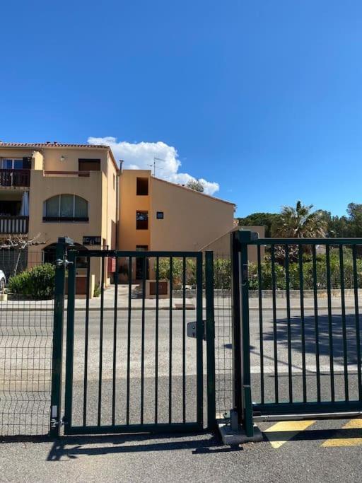 Ravissant T3 En Duplex Proche Mer La Londe-les-Maures Zewnętrze zdjęcie